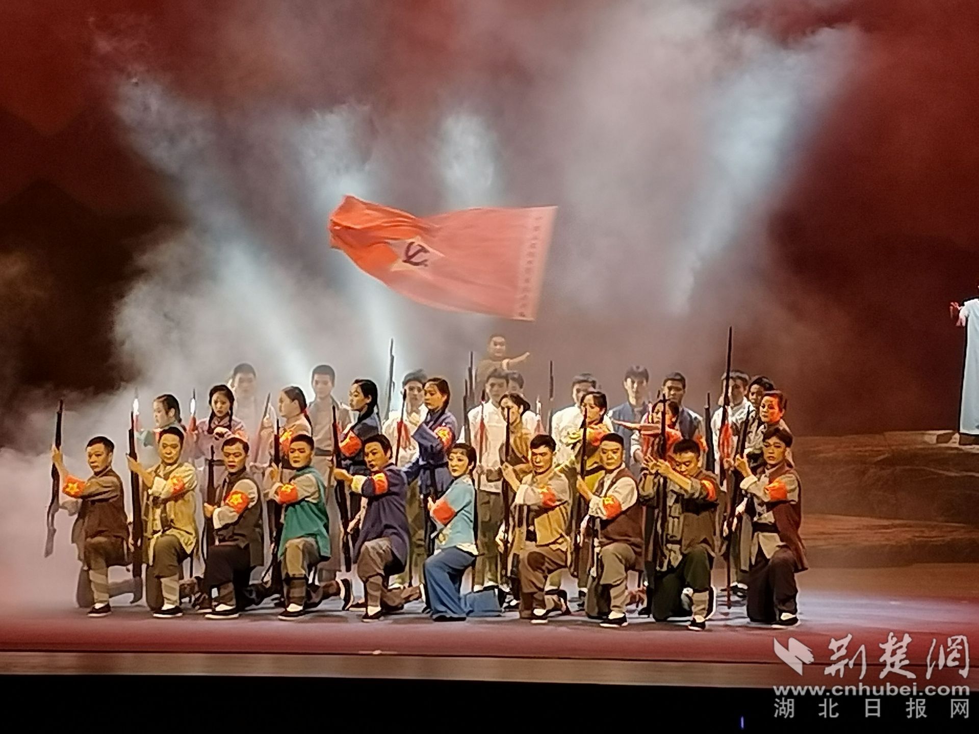 北路子花鼓戲《大悟烽火》展演現(xiàn)場(chǎng)。.jpeg.jpeg